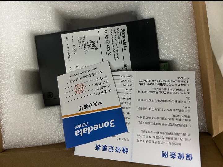 三旺工业级交换机3onedata，型号:IES2005全新。产品齐全。