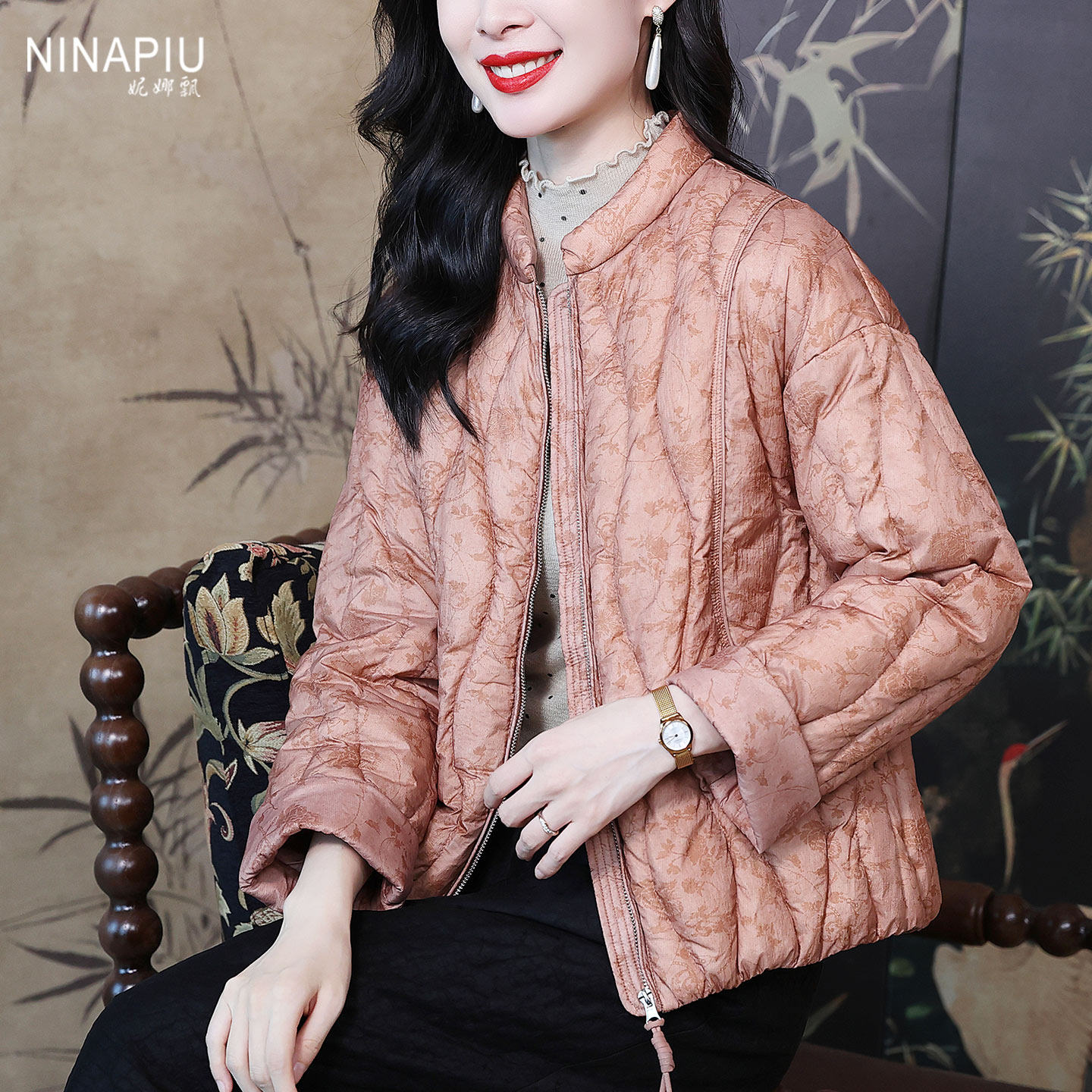 妮娜飘立领保暖鹅绒服女2025冬季新款气质休闲百搭羽绒服上衣外套,女装/女士精品,羽绒服,淘宝优惠券,粉丝福利购,淘宝优惠卷