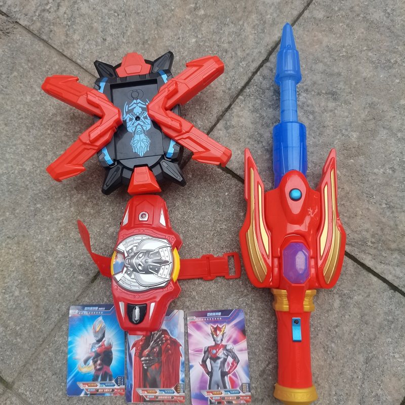 银河奥特曼火花枪变身器闪光儿童玩具黑暗艾克斯召唤器手环声光男