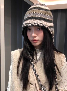 秋冬复古辫子条纹护耳毛线帽女加绒加厚保暖针织帽显脸小雷锋帽子