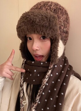 日系复古毛绒护耳帽子女秋冬季显脸小飞行帽保暖雷锋帽针织毛线帽