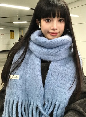 氛围感蓝色流苏围巾女冬季2026新款白色保暖围脖披肩学生情侣百搭