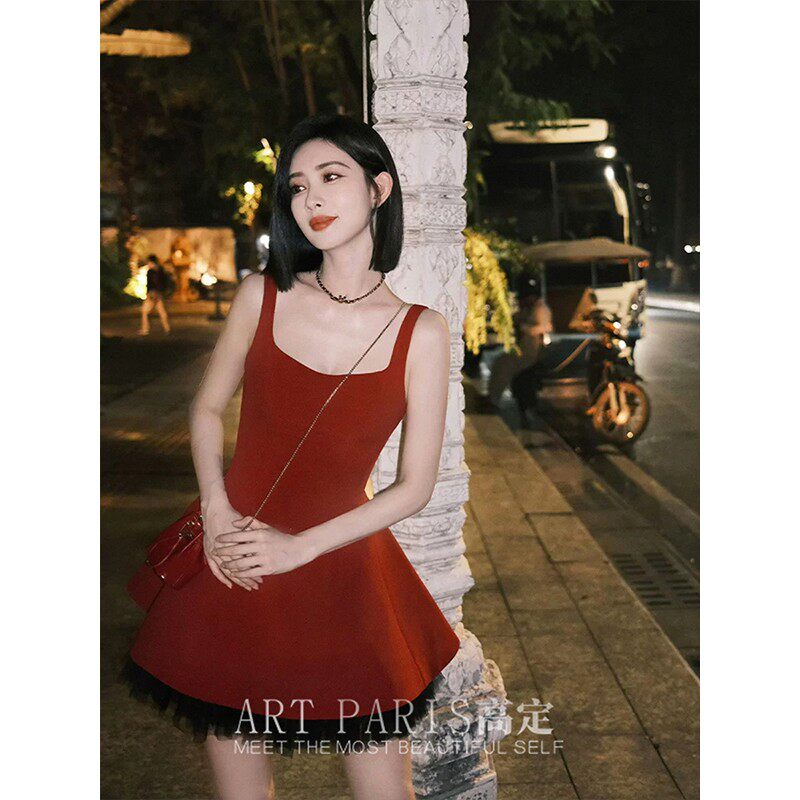 蕾丝红裙拼接】孟子义同款~收腰红吊带背心小香风连衣裙女25春夏
