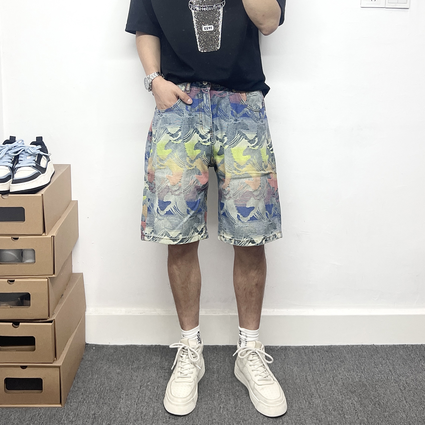 个性提花刺绣设计牛仔短裤