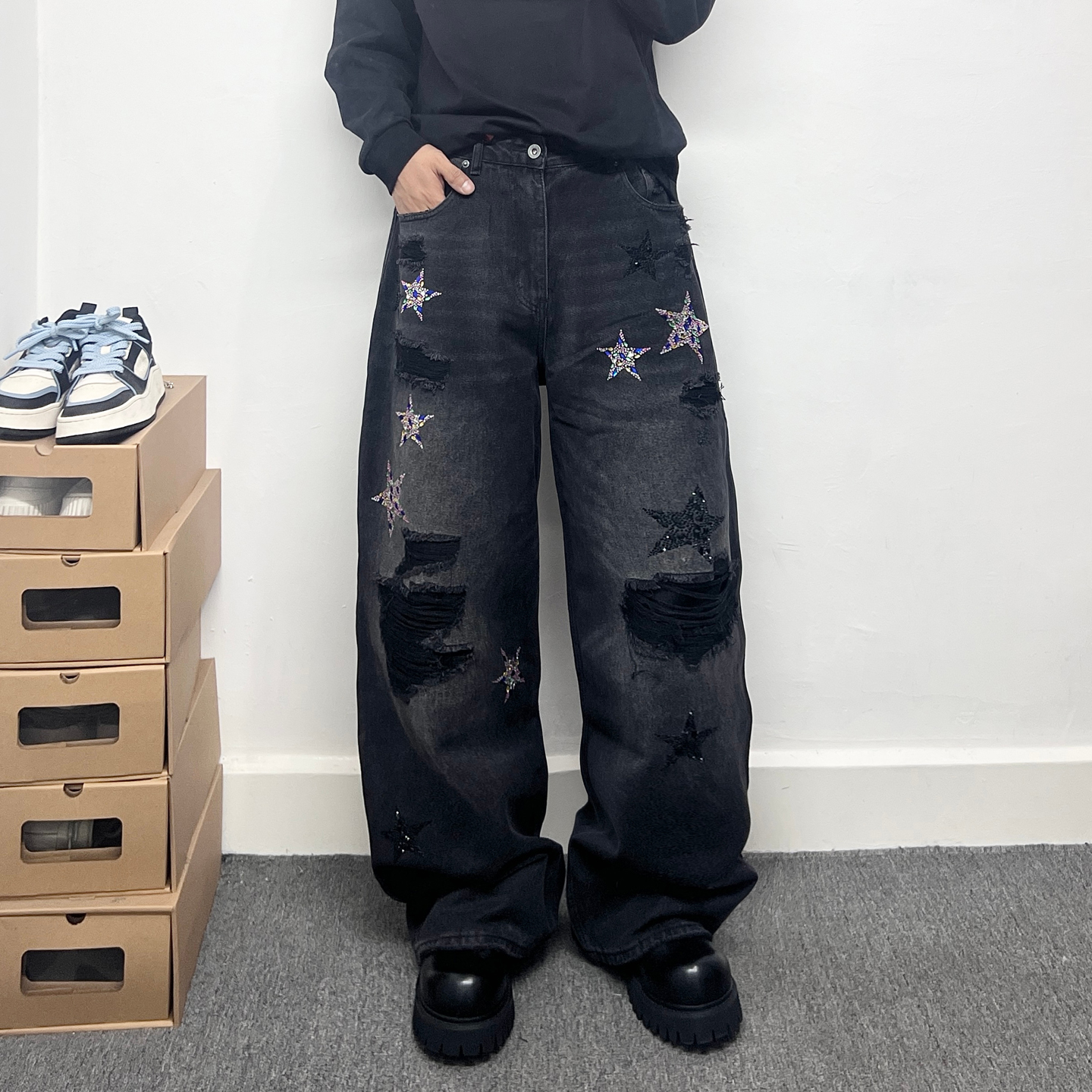 重磅烫钻黑色直筒牛仔裤男潮牌痞帅个性假破洞贴布设计加长阔腿裤