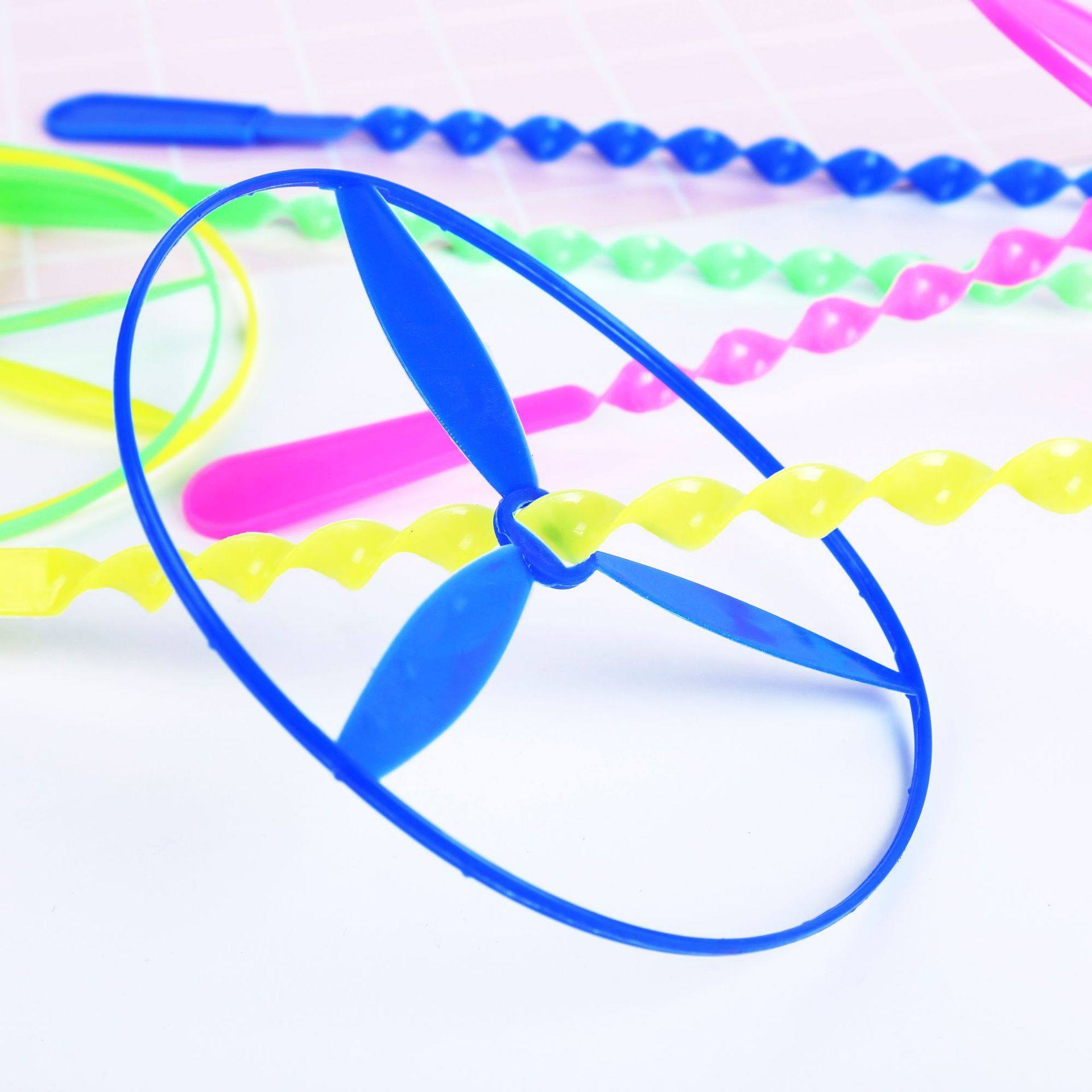 中号手推竹蜻蜓飞天仙子飞盘类塑料竹蜻蜓怀旧儿童玩具 地摊热卖