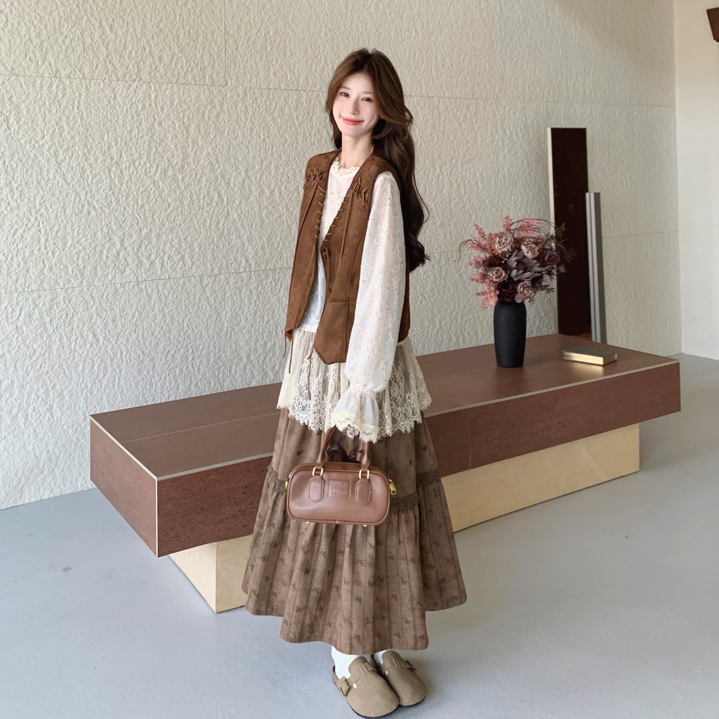 早秋麂皮绒马甲蕾丝裙三件套女