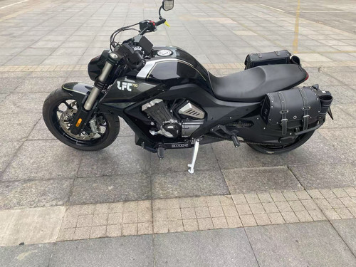 海南万宁租摩托车租赁出租踏板边三轮倒三轮复古摩托车试驾