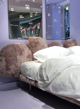 意大利家具Cipria款双人床少女心蘑菇软靠双人床专业定制家具