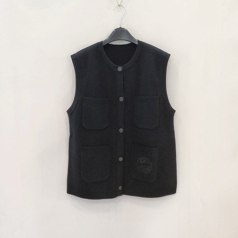 小香出口客供双股48支绵羊毛黑色针织衫马甲女山茶花口袋毛衣背心