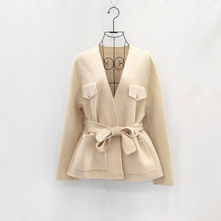 纯原量少尾货 非常好看的羊毛毛呢 女秋冬宽松系带小香风金扣外套