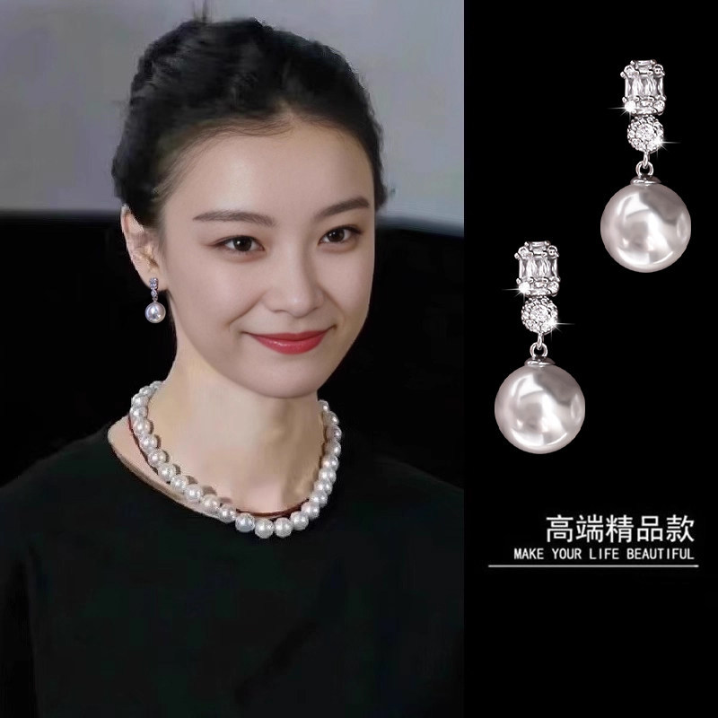 经典戴妃款仿仿珍珠耳环女2026新款爆款高级感耳钉轻奢气质百搭