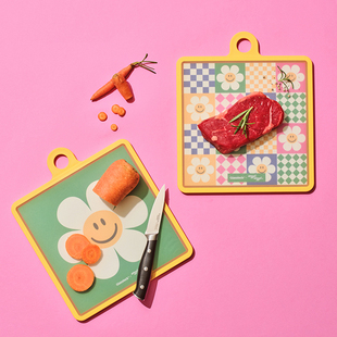 韩国姜妍同款 wiggle太阳花小熊菜板高颜值栈板家用切菜水果菜板