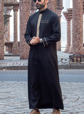 迪拜旅游男士刺绣长袍民族休闲袍子宽松中东阿联酋长袍大码长袍子
