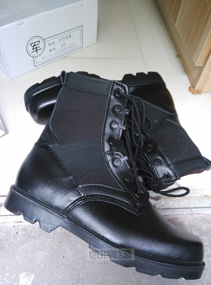 Boots militaires en cuir - Ref 1398037 Image 4