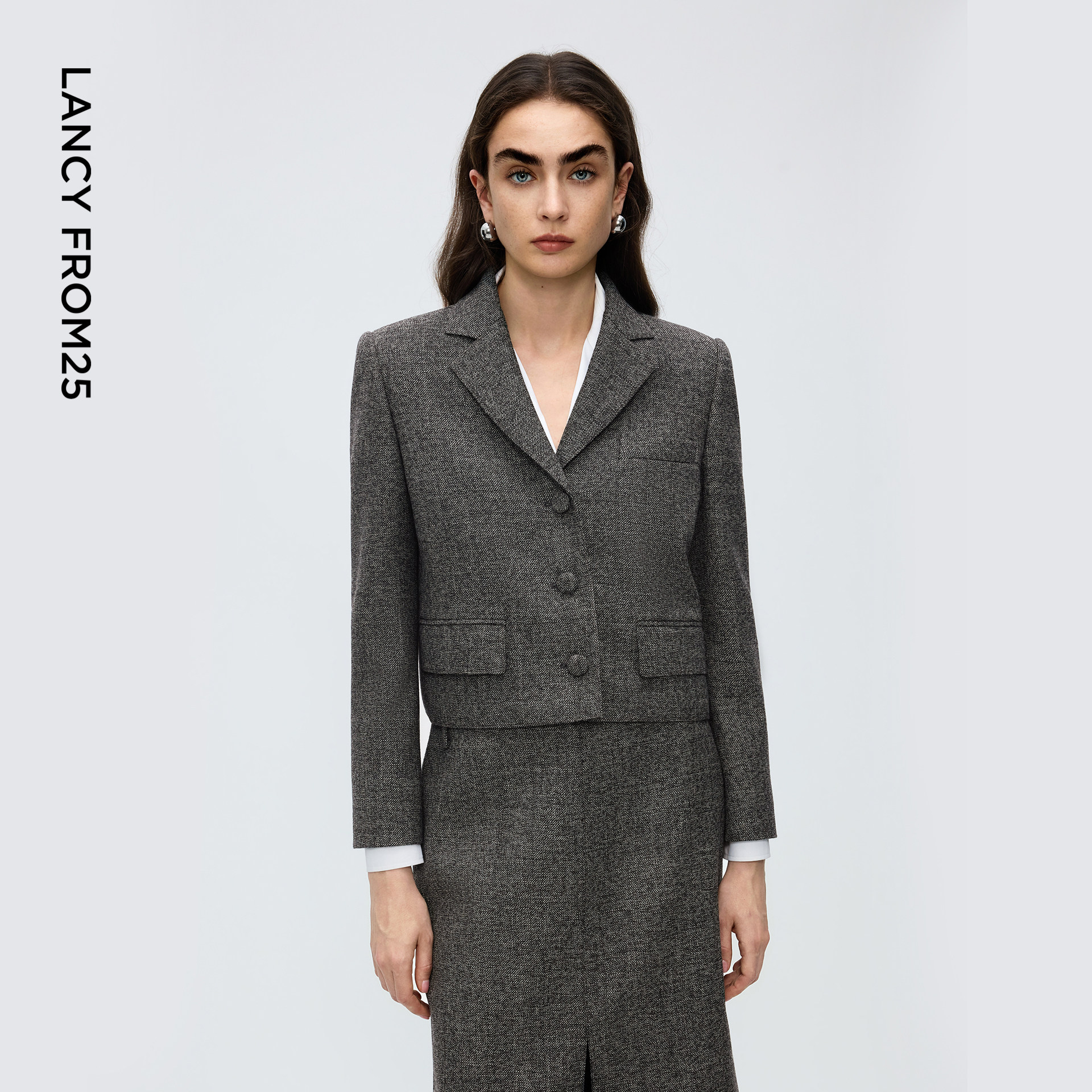 羊毛粗花呢 短版箱型 西装翻领