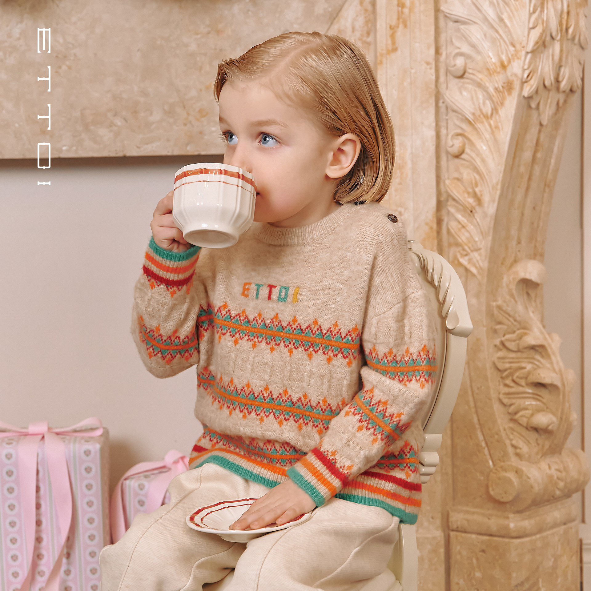 【朗姿集团】ETTOI爱多娃2025冬季新款几何撞色毛衣圆领套头针织