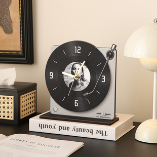 2025新款 黑胶唱片桌面时钟摆台式 轻奢高级感客厅家用座钟表摆放式