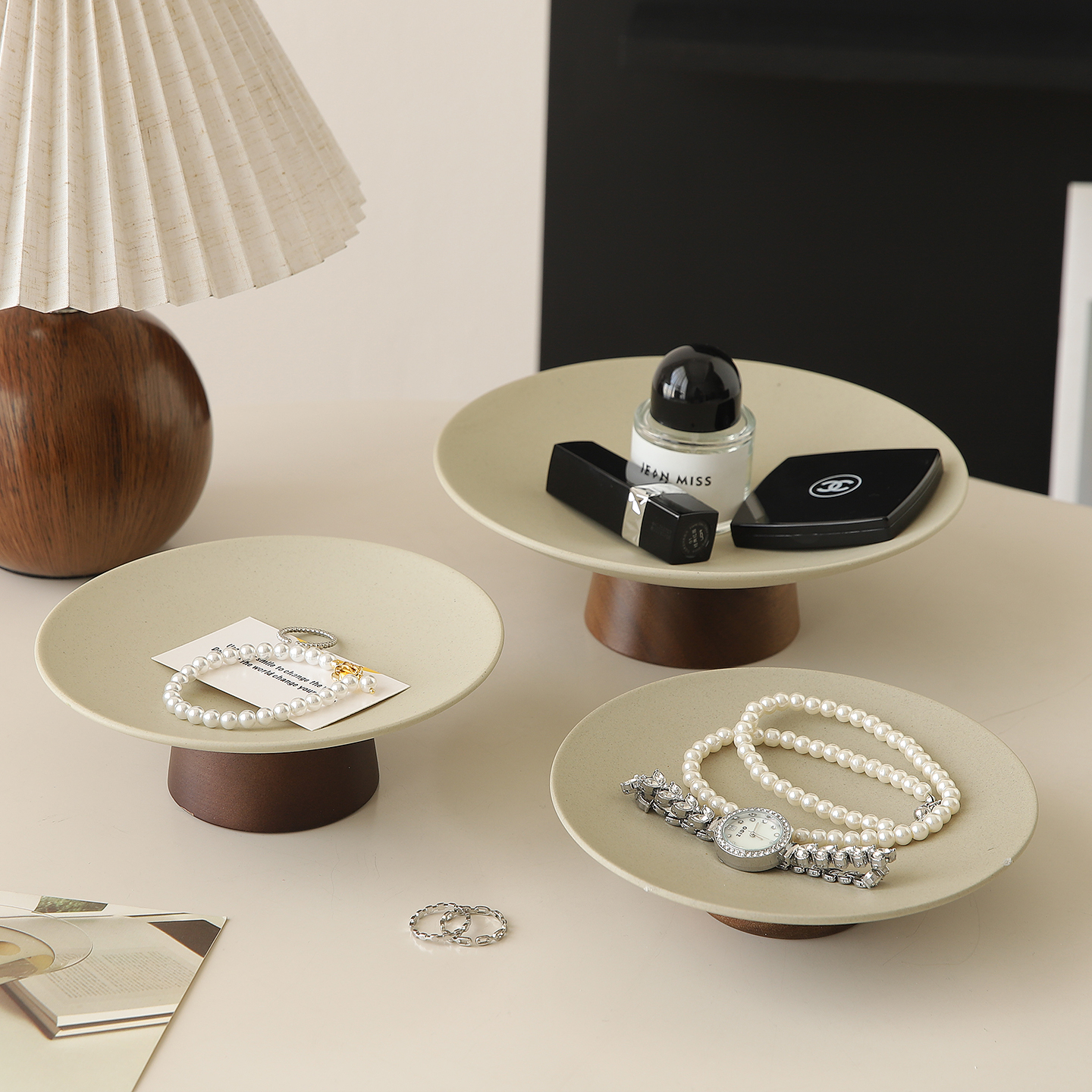 陶瓷香水香薰高脚托盘首饰收纳盘实木桌面装饰摆件玄关钥匙置物盘