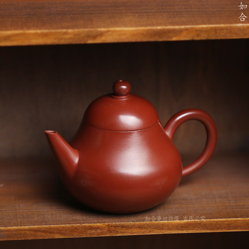 朱泥原矿紫砂剑式梨壶出水断水好
