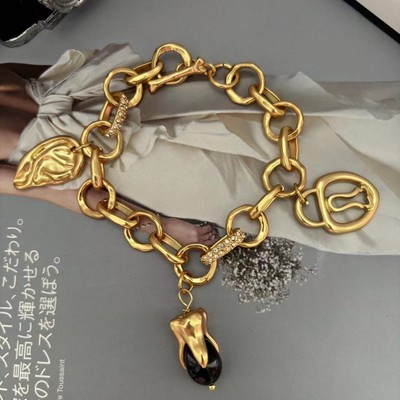 夏帕瑞丽  Schiaparelli 超现实主义五官系列手链