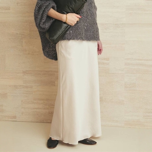 日代 Plage vintage satin tight skirt 25AW 优雅复古缎面半身裙