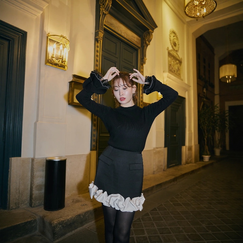 Herlipto喇叭袖圆领套头针织衫