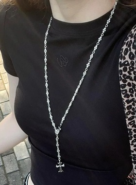 项链女复古十字架吊坠流行饰品高级毛衣链ins潮甜酷风辣妹卫衣链
