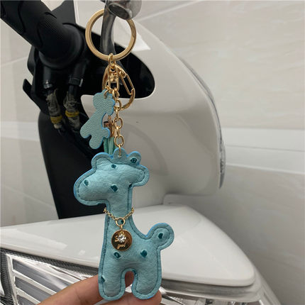 网红INS韩国创意卡通长颈鹿小鹿一路平安汽车钥匙扣链包包挂件圈