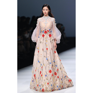 高奢大品牌Ivan繁花粉色花仙子钉珠高领镂空礼服甜美生日成人礼