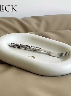 click哑光墨点鹅软石椭圆盘收纳置物托盘首饰香水香薰蜡烛盘餐盘