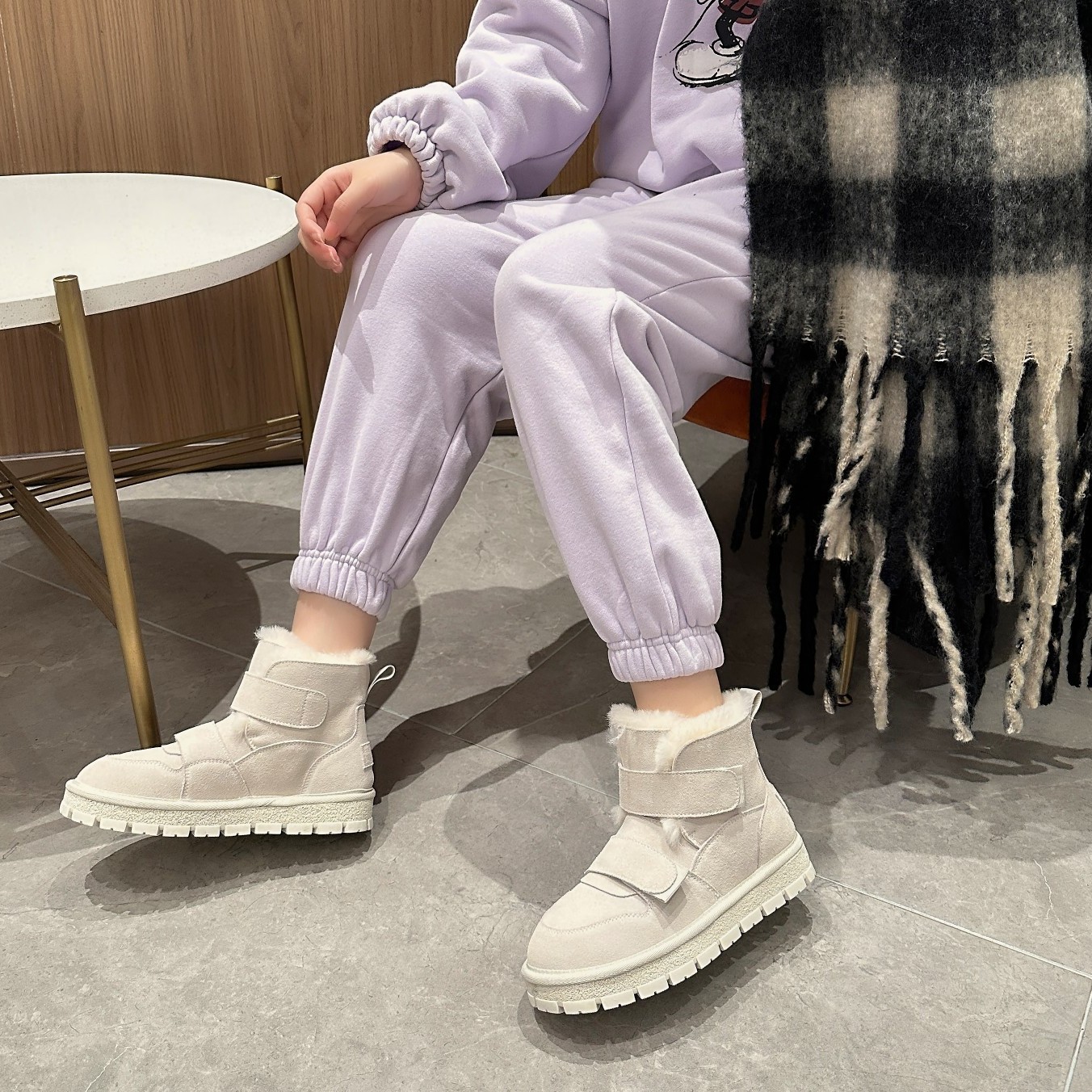 雪地靴女冬季2025新款加绒加厚学生保暖短靴网红潮流厚底增高棉鞋