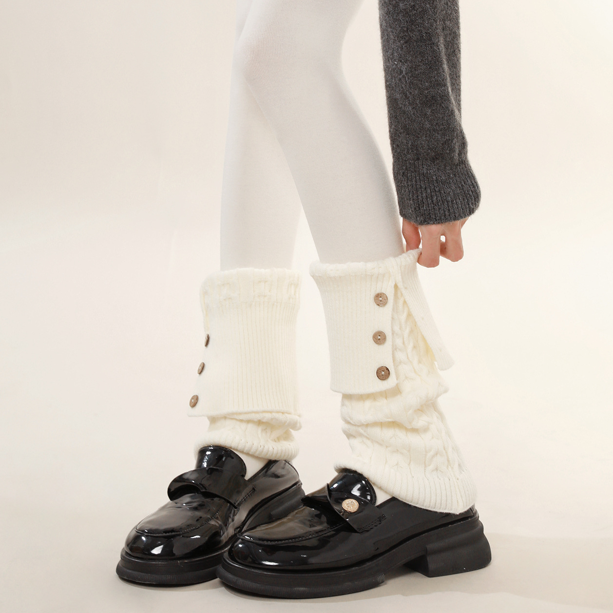 白色纽扣翻领袜套秋冬保暖麻花堆堆袜日系百搭显瘦jk袜叠穿小腿套