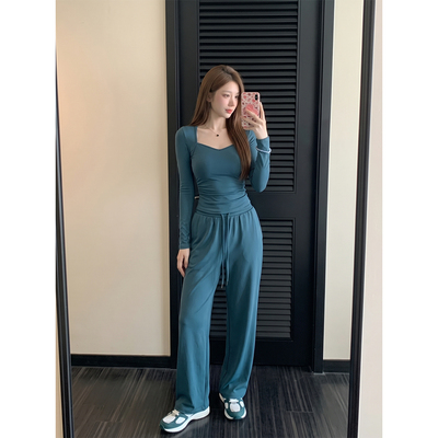 早秋桃心领长袖T恤直筒裤女套装
