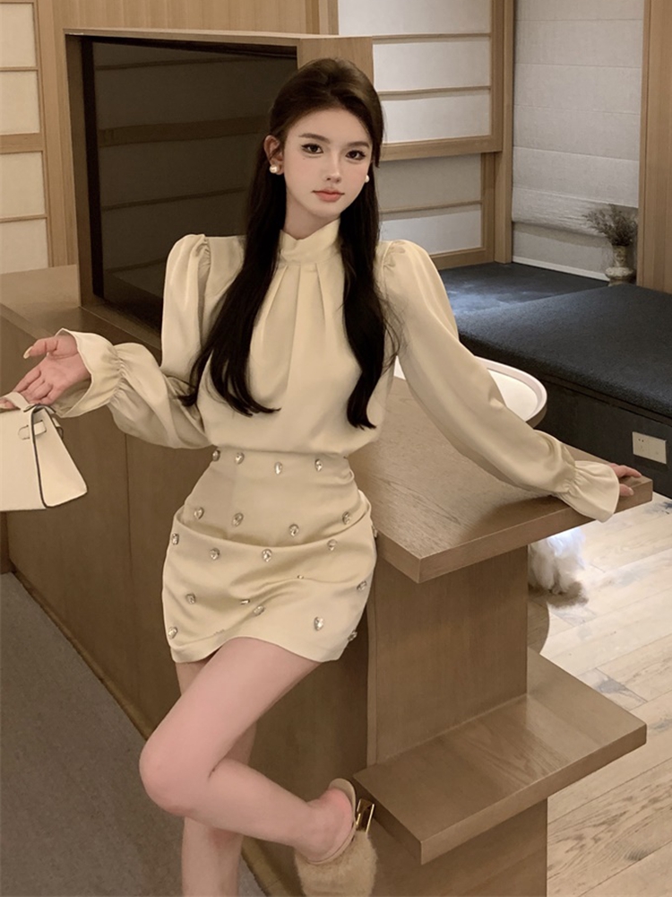 茶系穿搭一整套秋季新款女装套装法式气质轻熟衬衫包臀裙两件套女