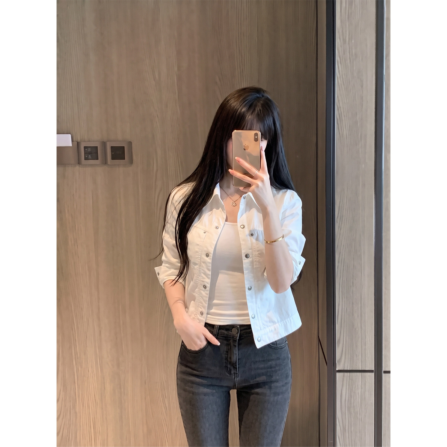 轻熟风白色工装外套女早秋季设计感短款修身显瘦百搭气质夹克上衣