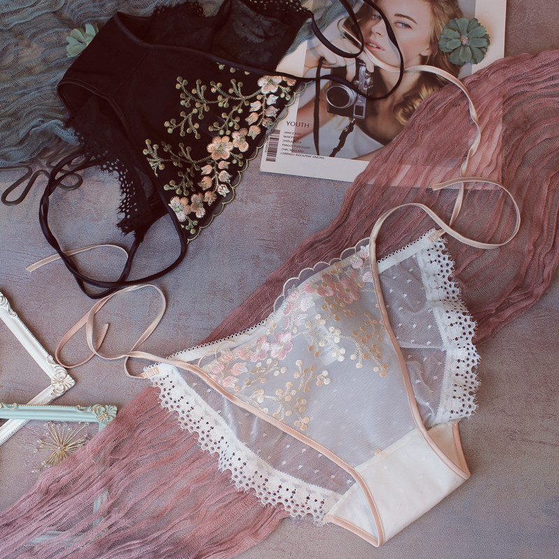 纯欲少女内裤性感蕾丝刺绣半透明网纱比基尼低腰系带高开叉三角裤