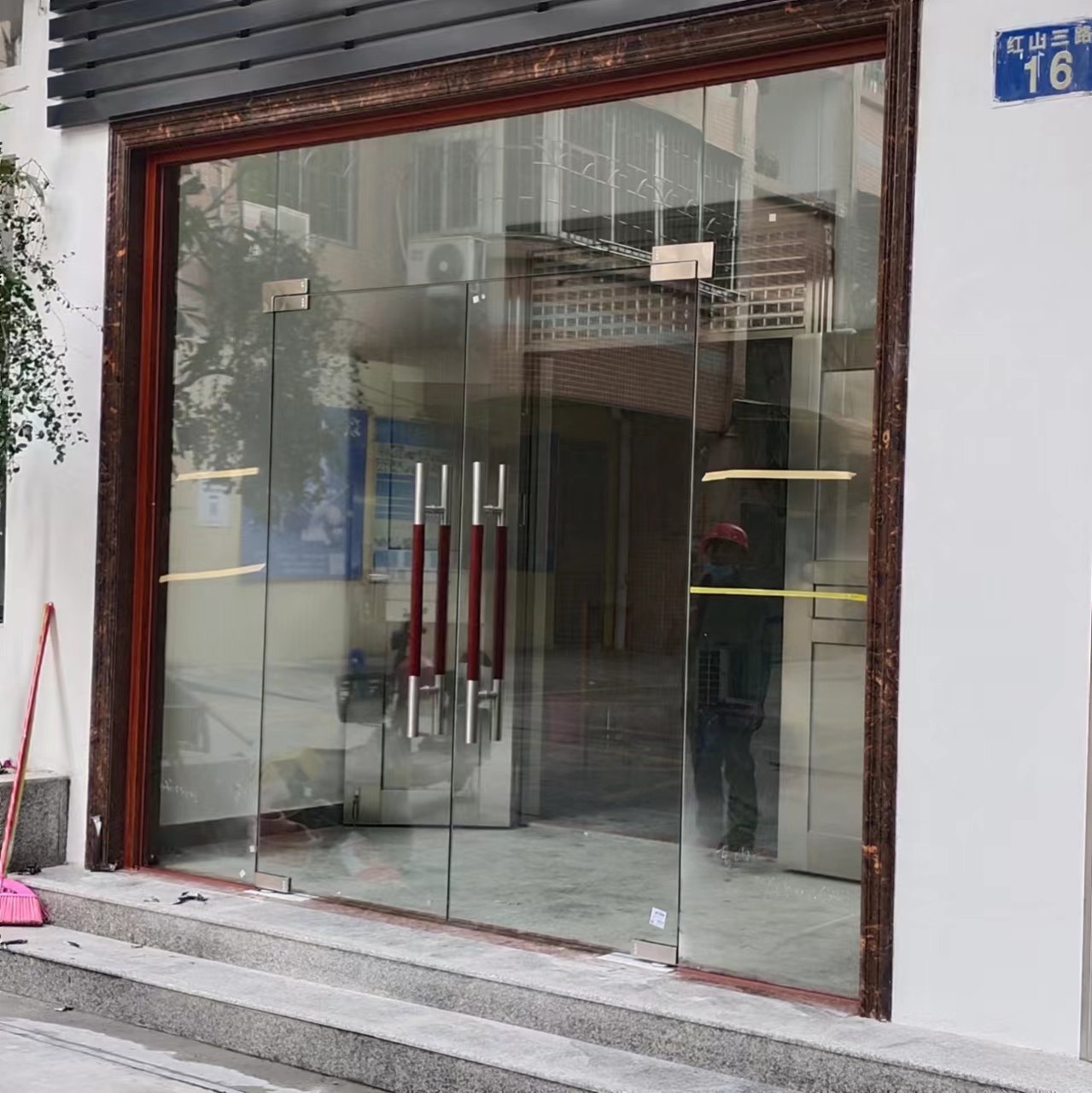 广州佛山东莞 钢化玻璃门定制 钢化玻璃