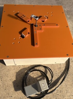 骨骼组角器气动全自动骨骼线组角器气动组角器门框相框橱柜框架机