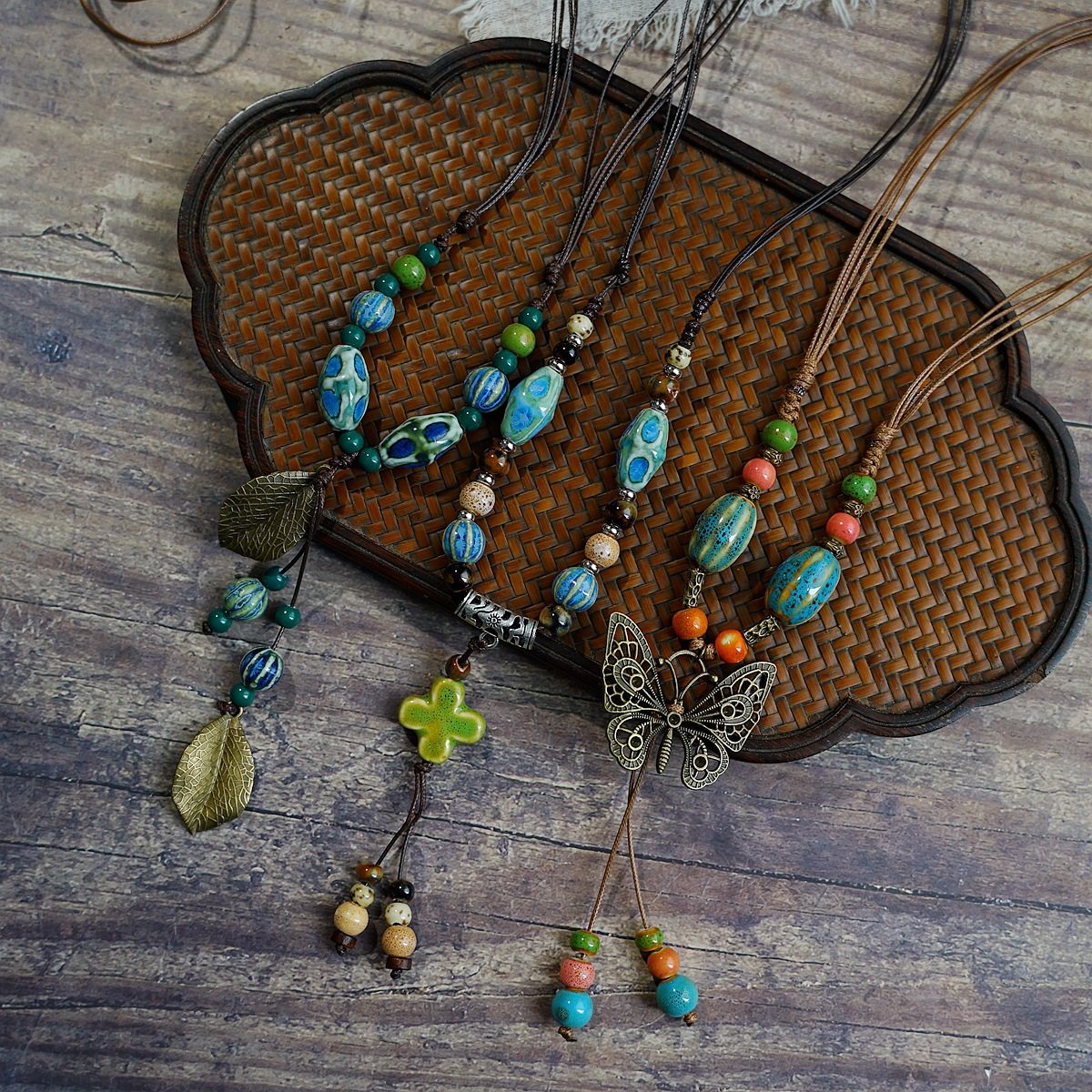 小红书同款小狗项链新中式民族风陶瓷长款毛衣链女古风挂饰配饰