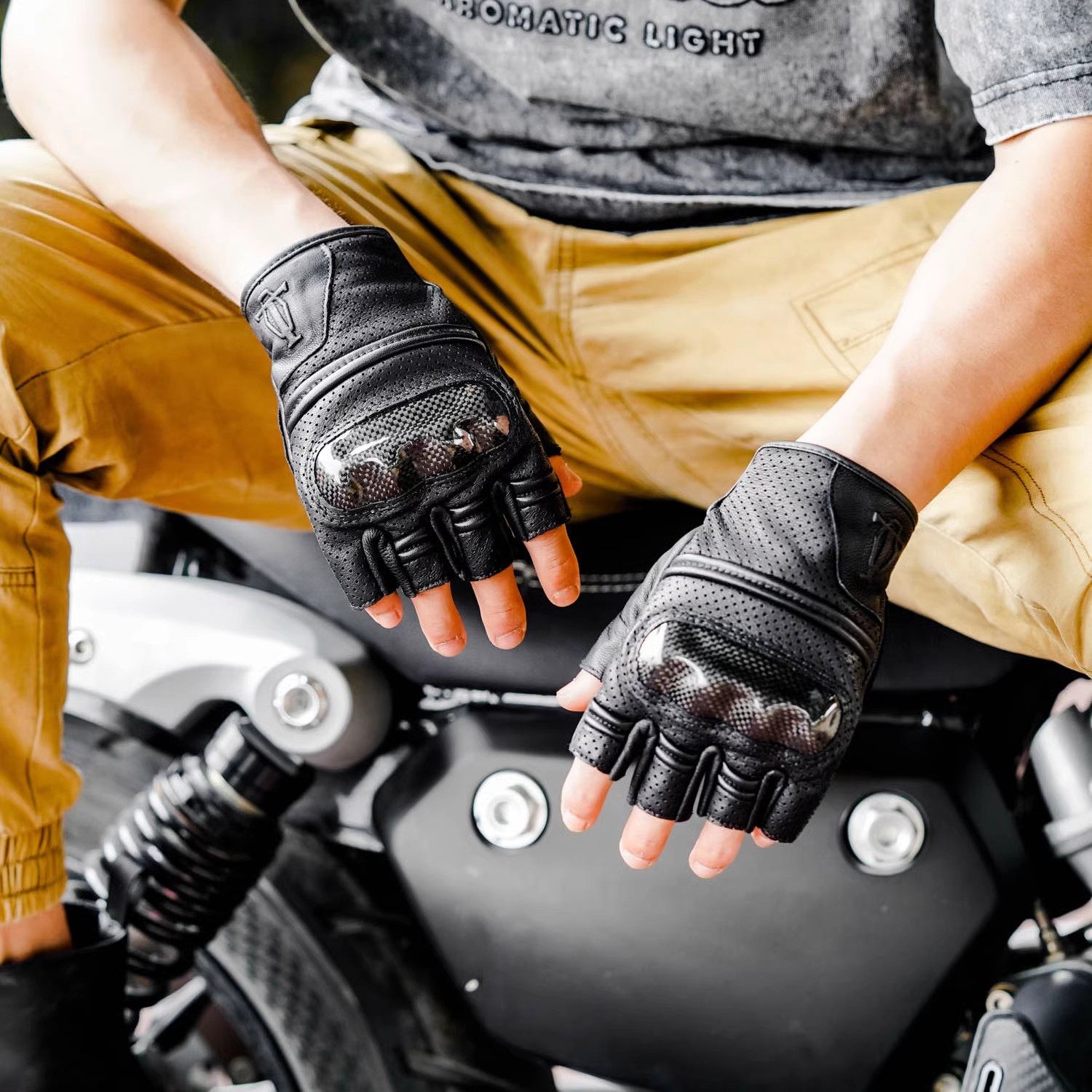 MR MOTOR户外复古羊皮透气机车骑行防护手套真皮摩托车半指套夏季