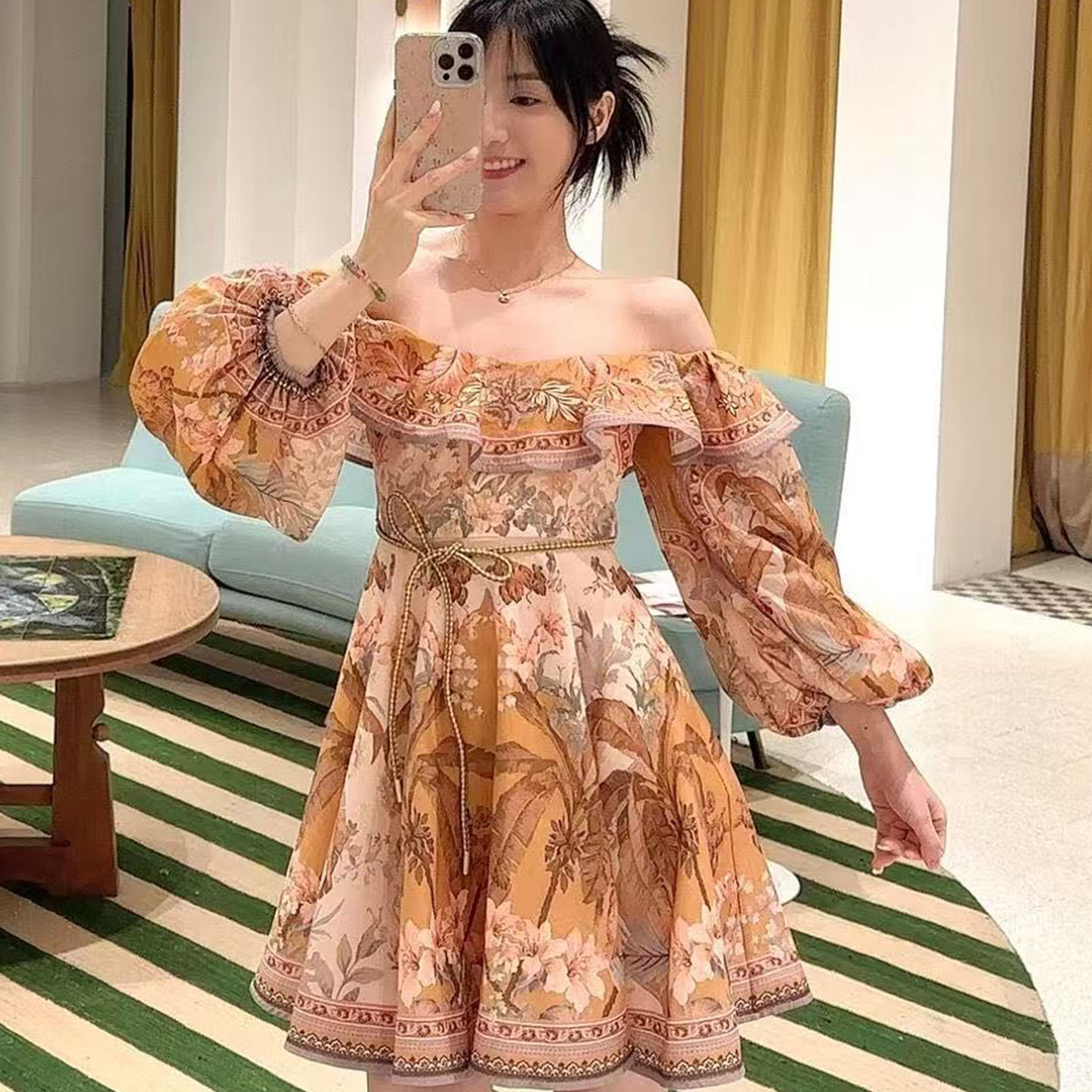 度假风短款一字肩荷叶边印花连衣