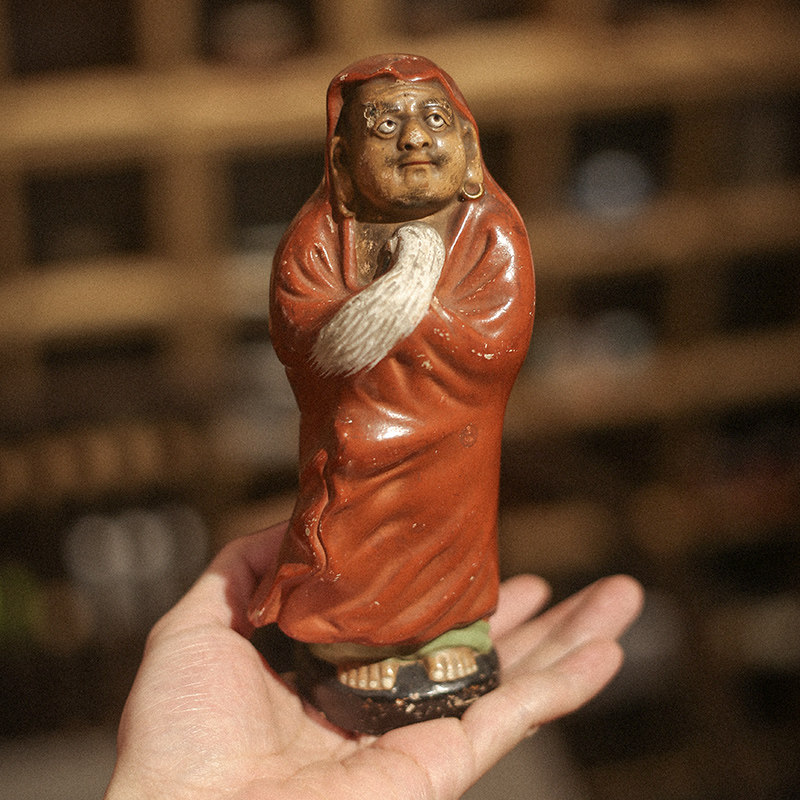 明治老九谷烧红衣达摩 脸部有老磕碰磨损 中古摆件茶桌配件 收藏