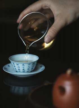 弥云斋莲舟渡景德镇手绘青花杯