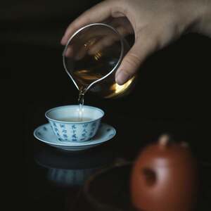 弥云斋莲舟渡景德镇手绘青花杯
