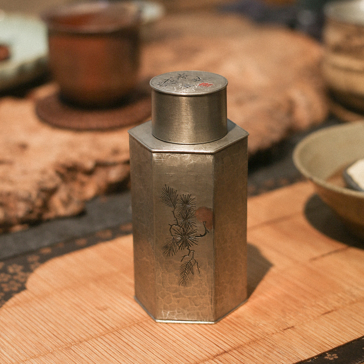 郑天泗监制手工锡罐岁寒三友六方罐茶叶罐密封罐储茶罐小号茶仓