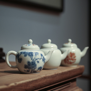 一九茶舍 仿古釉青花茶壶陶瓷功夫茶具泡茶壶小号矾红小品壶家用