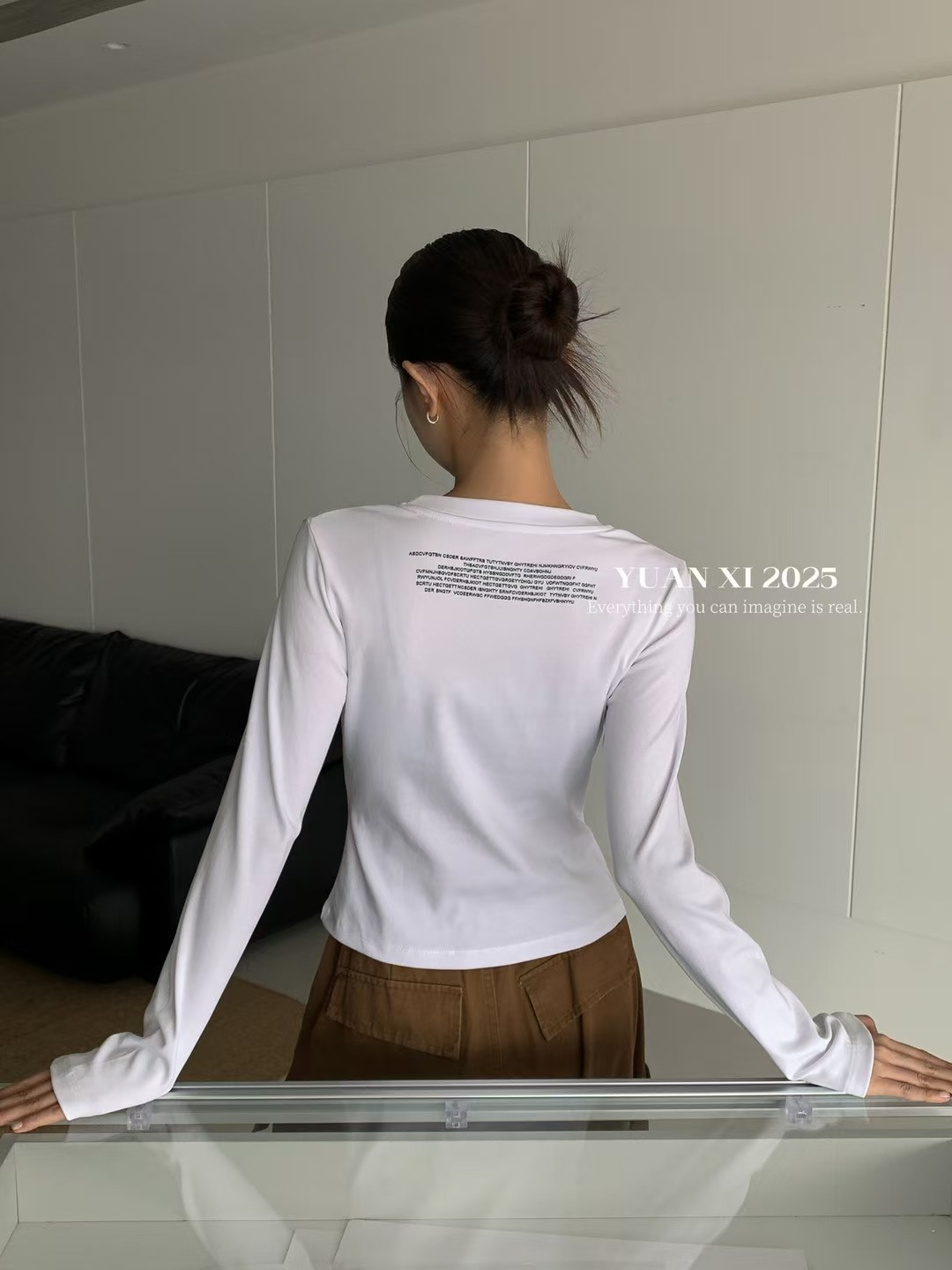 元熙3055-1韩版简约圆领长袖T恤女 秋冬新弹力显瘦百搭打底衫上衣