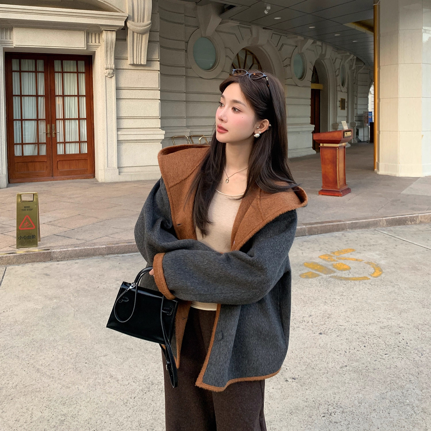 慵懒撞色双面呢连帽短款毛呢外套女冬羊毛大衣冬季高级感大衣外套