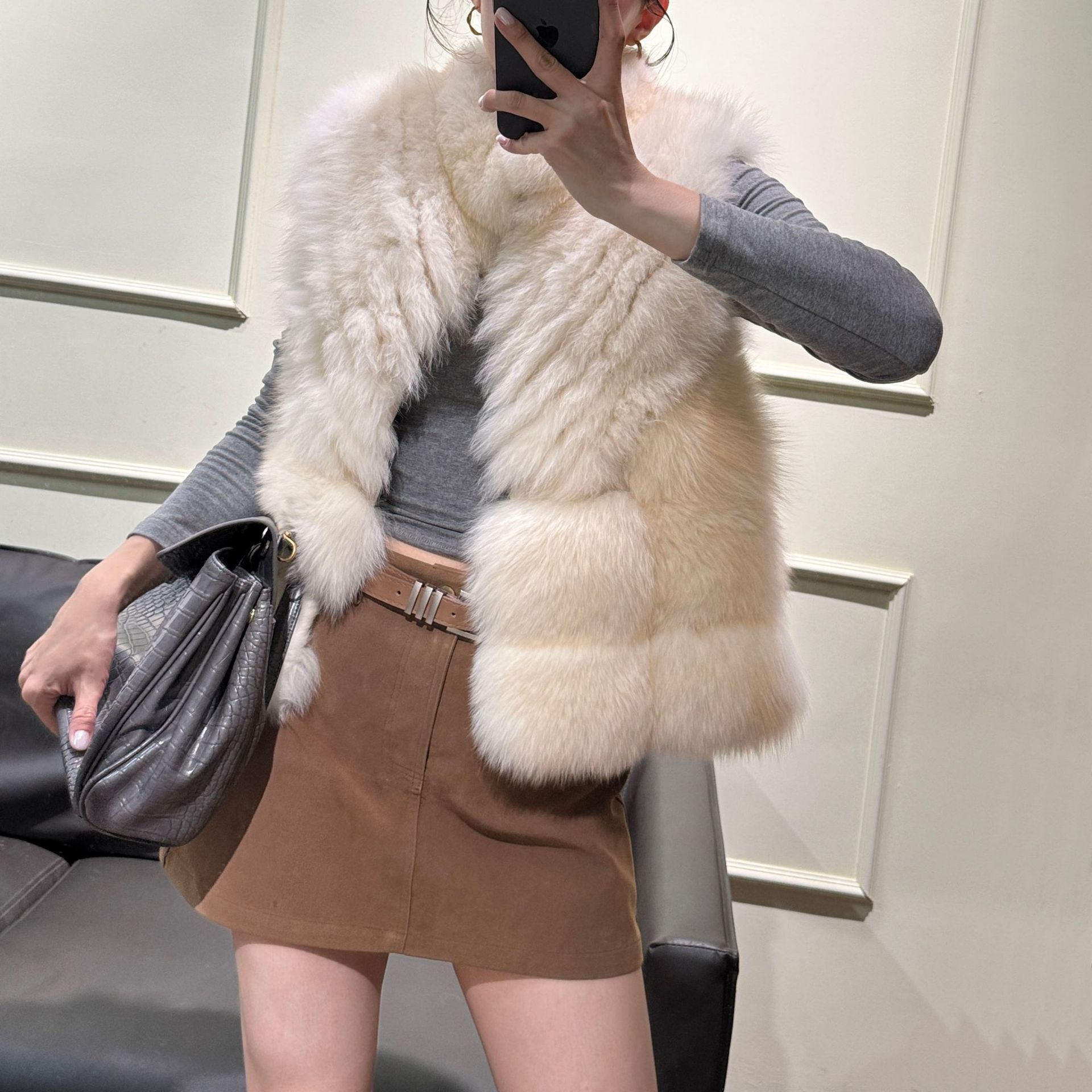 轻奢狐狸毛短款立领女马甲图片